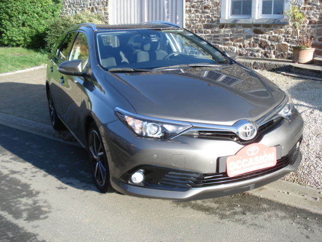 Toyota Auris Touring Sport Dynamic + Pack 50me