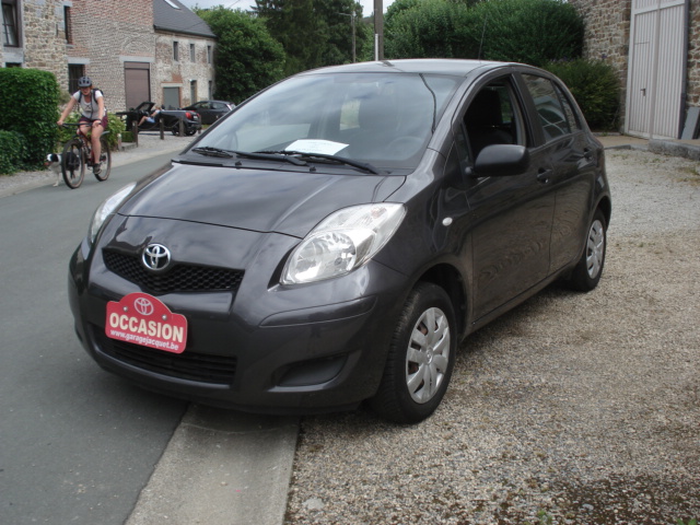 Toyota Yaris 5 portes linéa luna