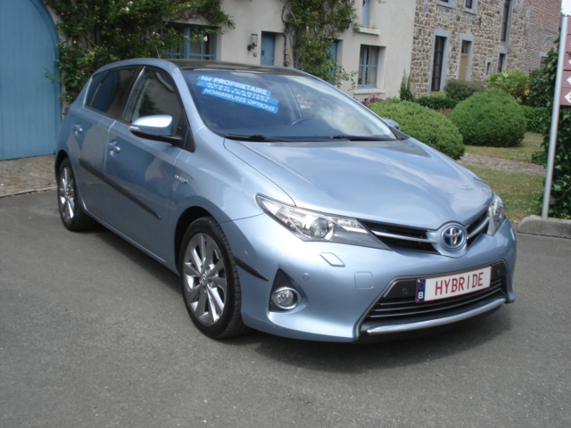 Toyota auris 5 portes hybride PREMIUM